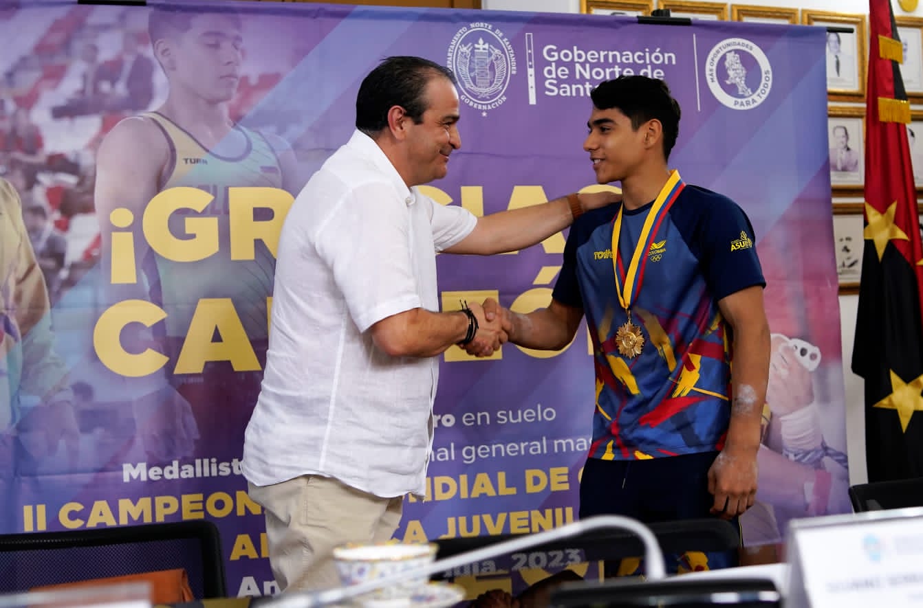 Gobernación homenajeó al equipo campeón mundial de gimnasia