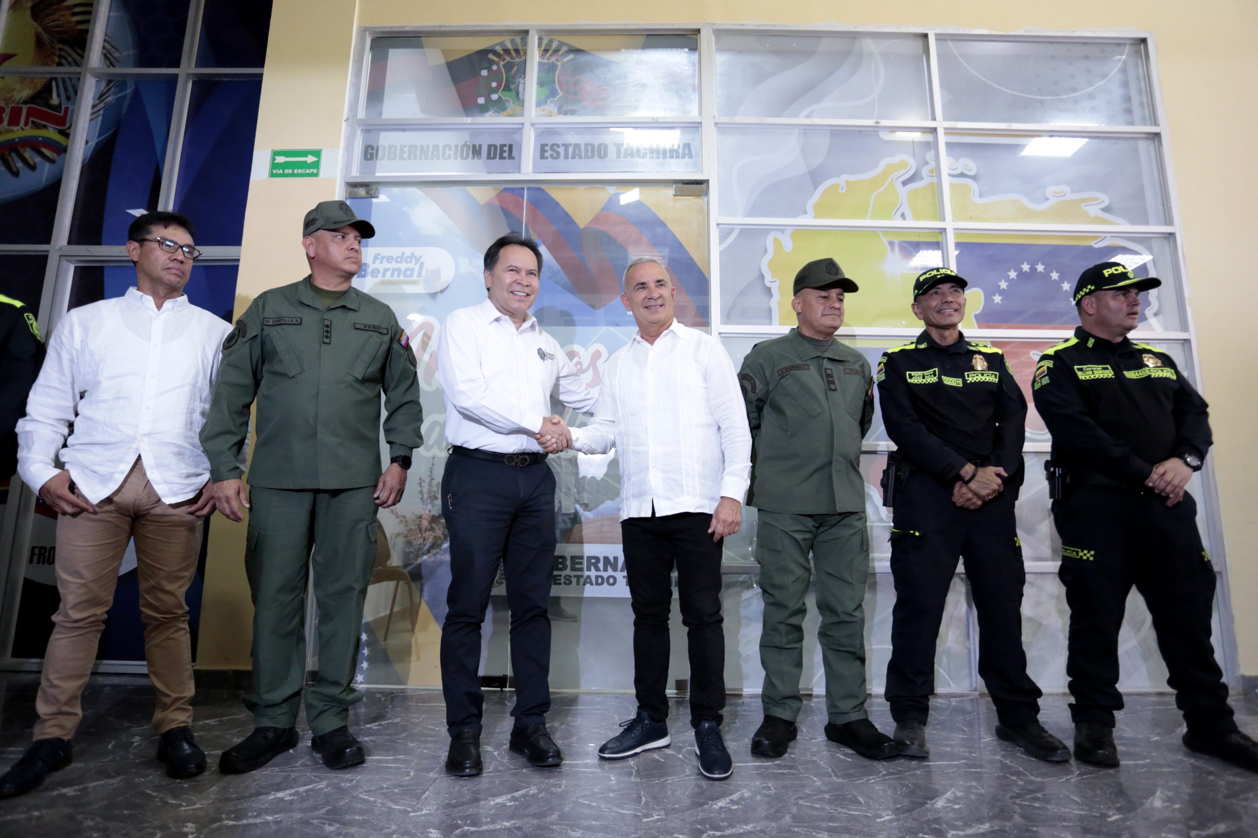 Gobernadores de Norte de Santander y Táchira solicitarán apertura 24 horas de los puentes internacionales