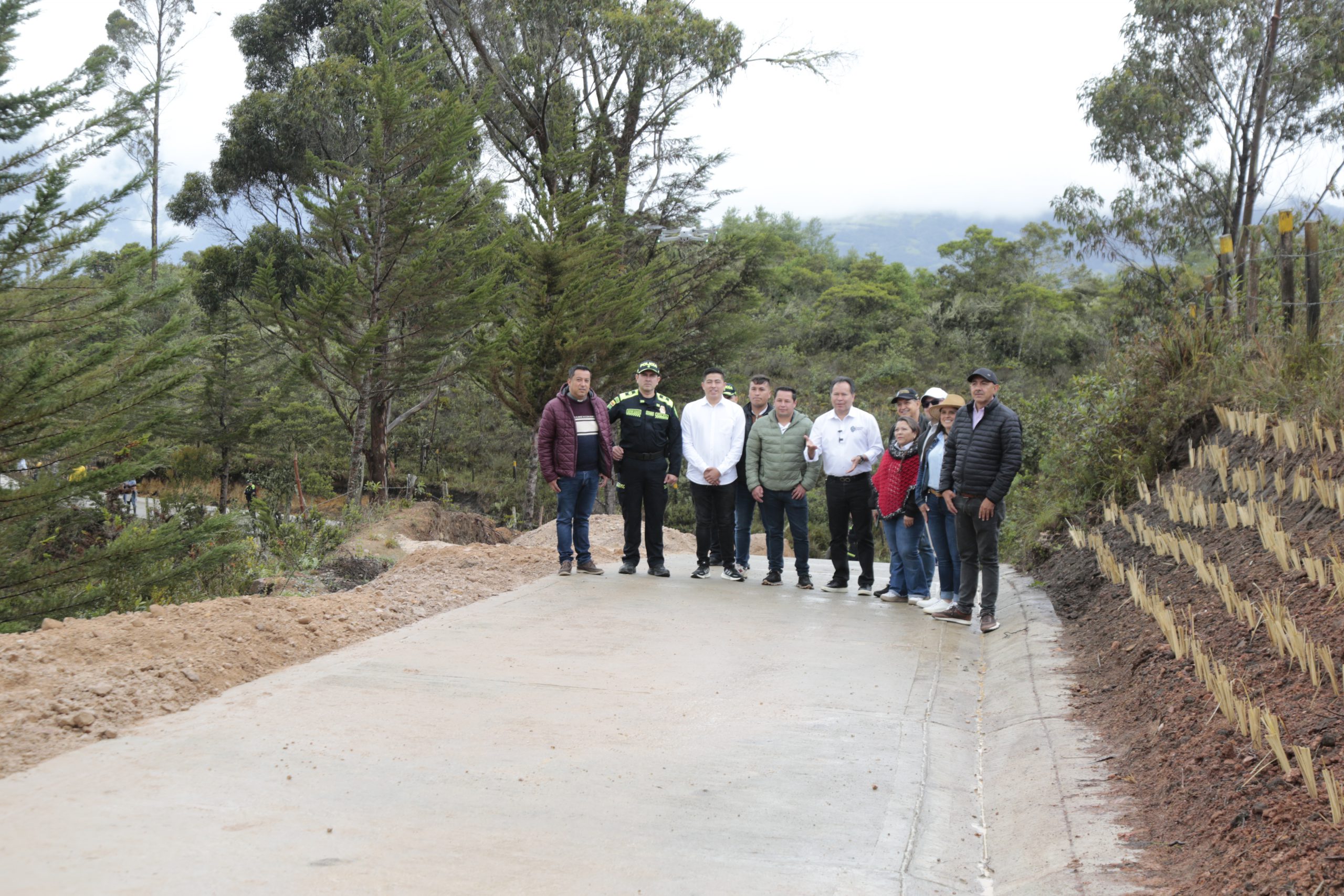En Cácota, Gobernador entregó pavimentación de vía hacia la Laguna del Cacique