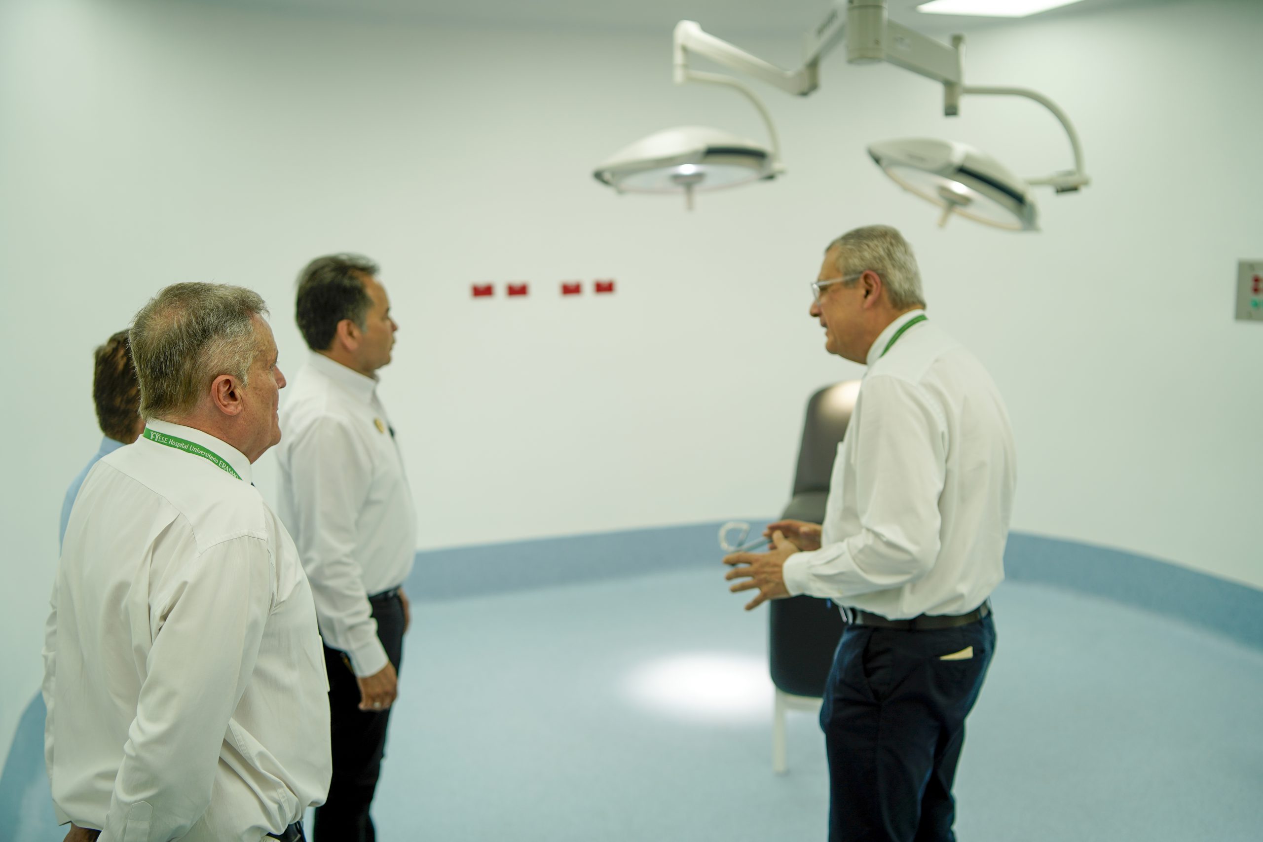 Gobernación entrega nueva Sala de Partos del HUEM