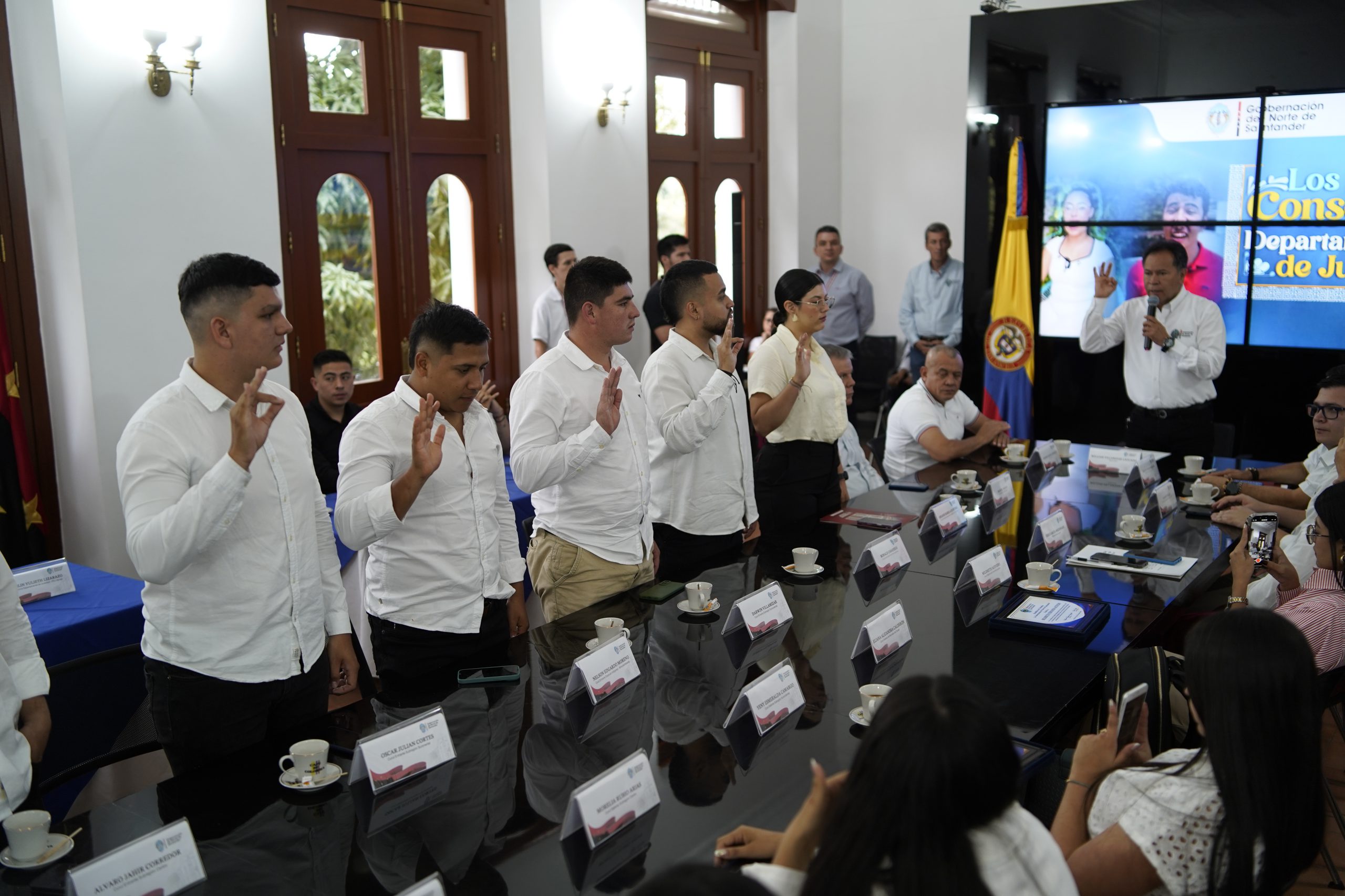 Gobernador posesionó a los nuevos integrantes del Consejo Departamental de Juventudes