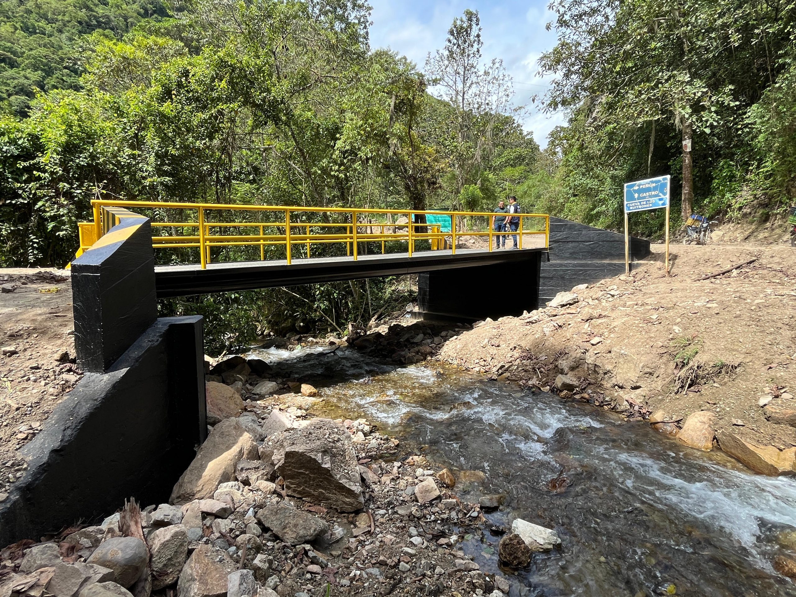 Comunidad de Arboledas recibe el nuevo Puente Lata, renovado y seguro