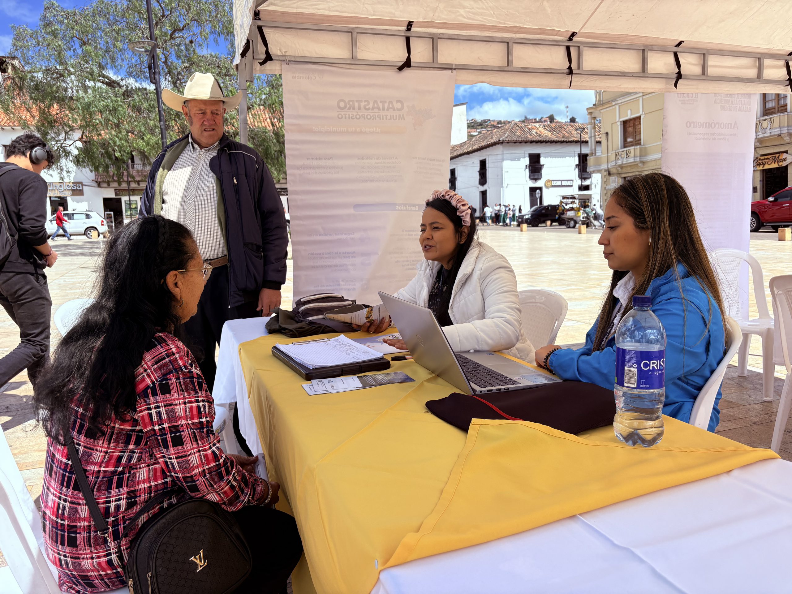 Con éxito se desarrolló la Segunda Feria Territorial de Atención al Ciudadano en Pamplona