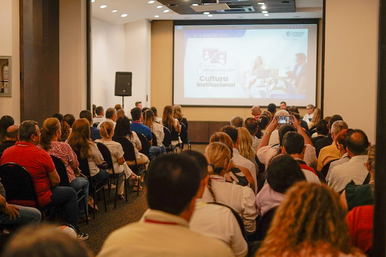 Gobernación fortaleció el diálogo sobre comunicación y cultura institucional