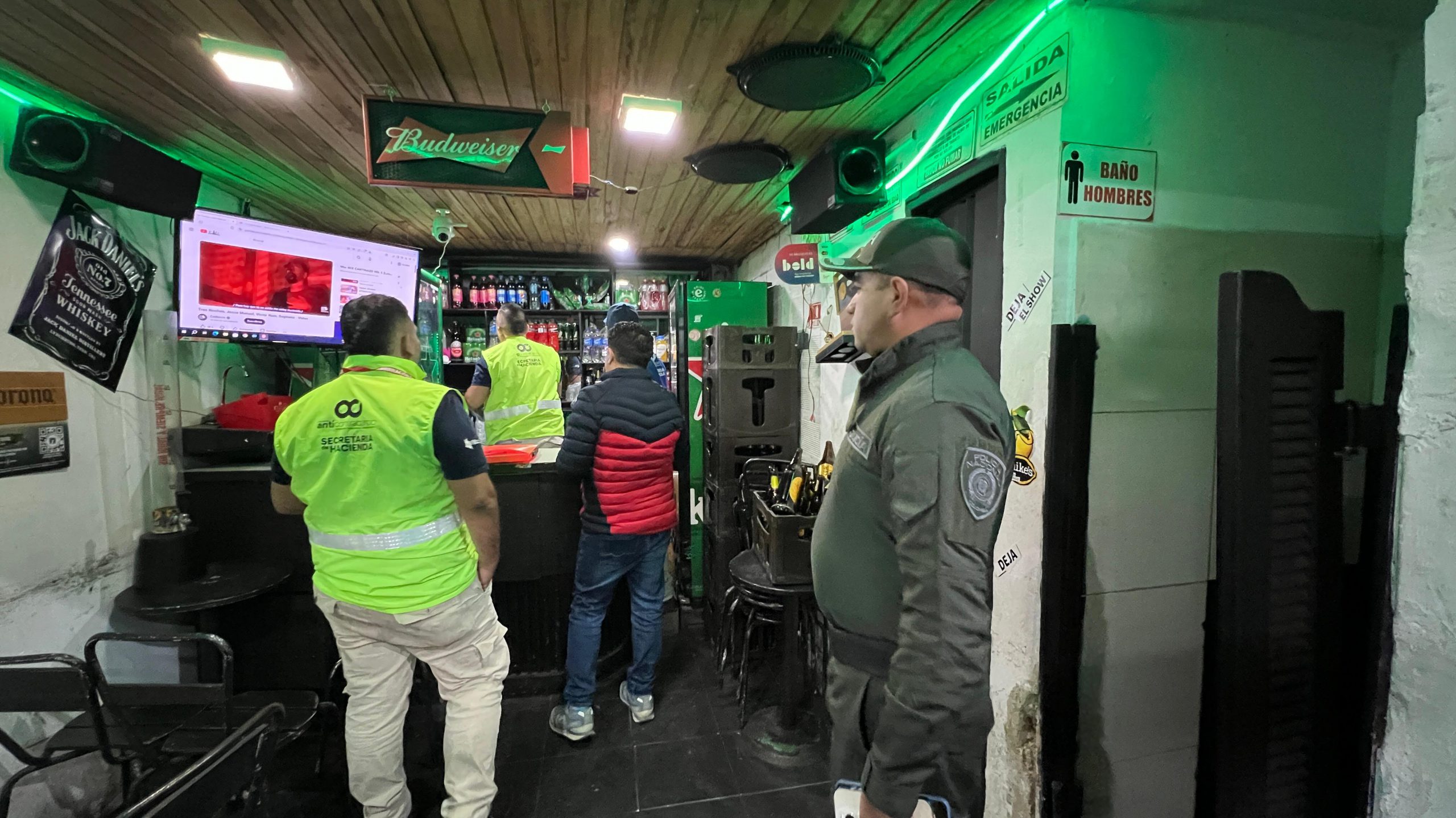 Operativo anticontrabando en Pamplona deja aprehensiones y cierres de establecimientos