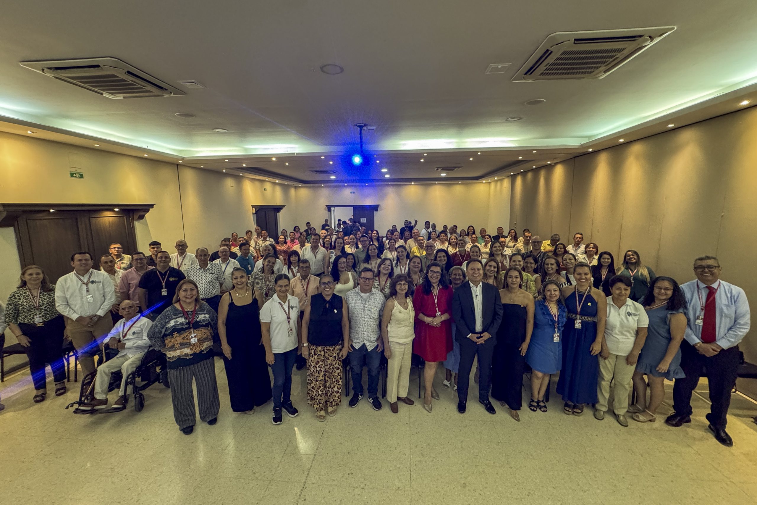 Gobernación exaltó a funcionarios por sus años al servicio de la ciudadanía