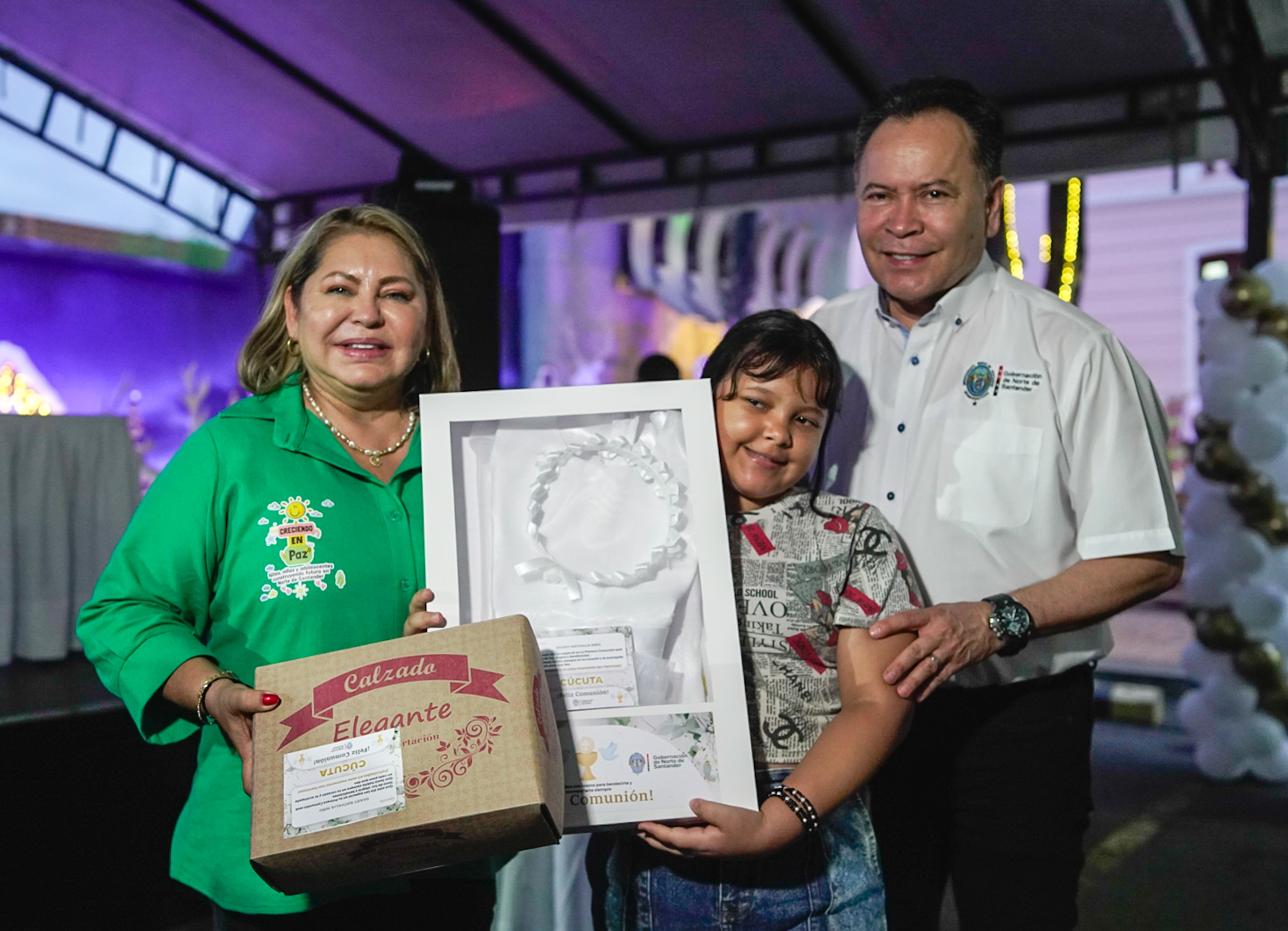 Gobernación entrega trajes de primera comunión a niños y niñas de zonas rurales de Norte de Santander
