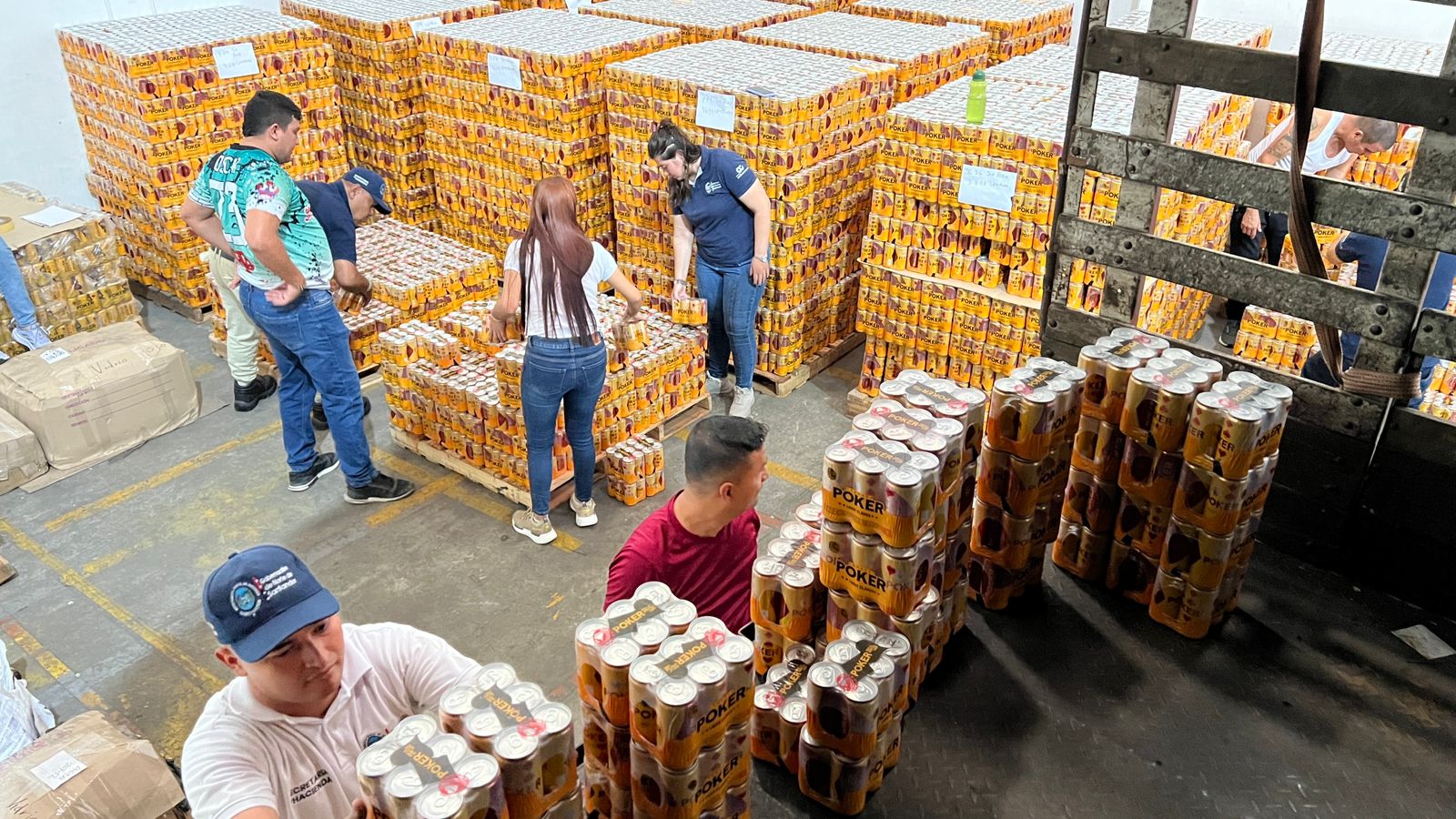 Aprehendidas 120.000 latas de cerveza en operativo interinstitucional