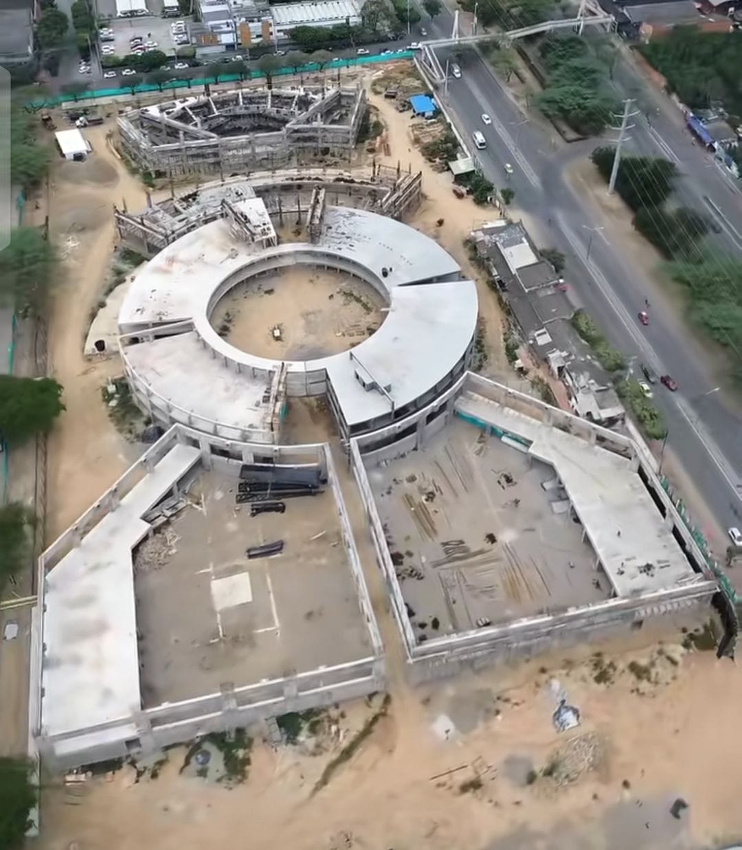 En un 53.97% avanza la construcción del Centro de Eventos, Exposiciones e Innovación