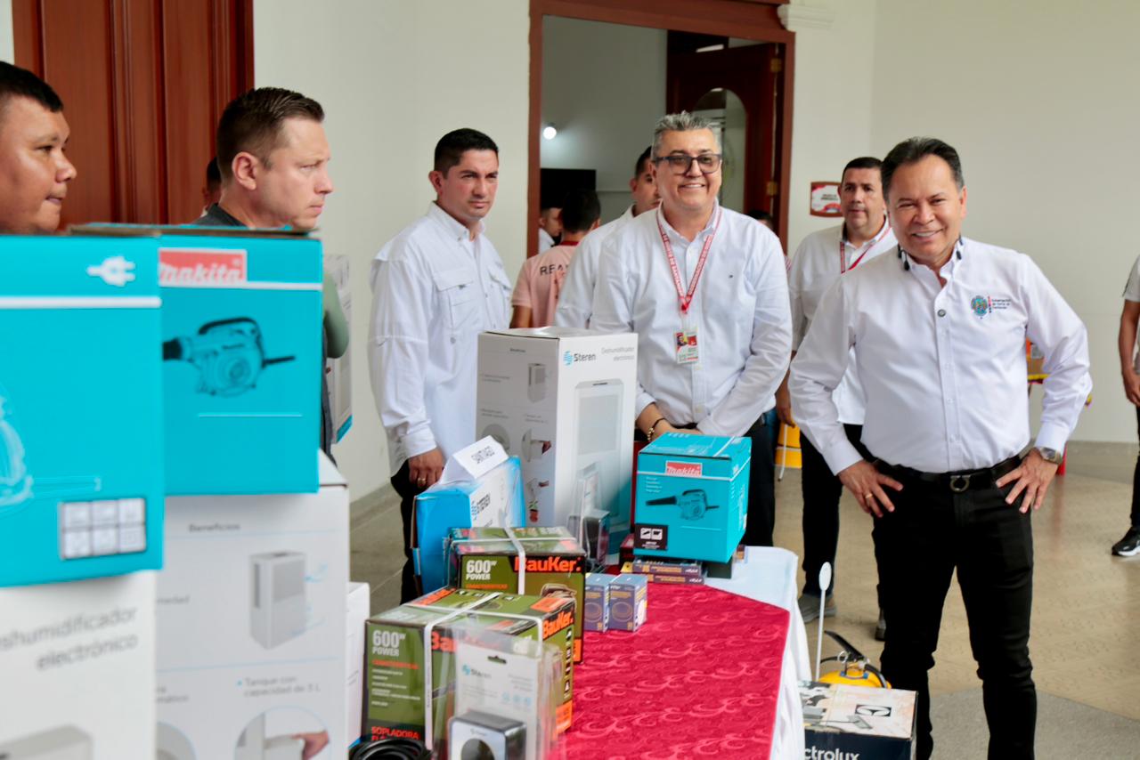 Gobernación fortalece archivos municipales con entrega de equipos técnicos para su conservación