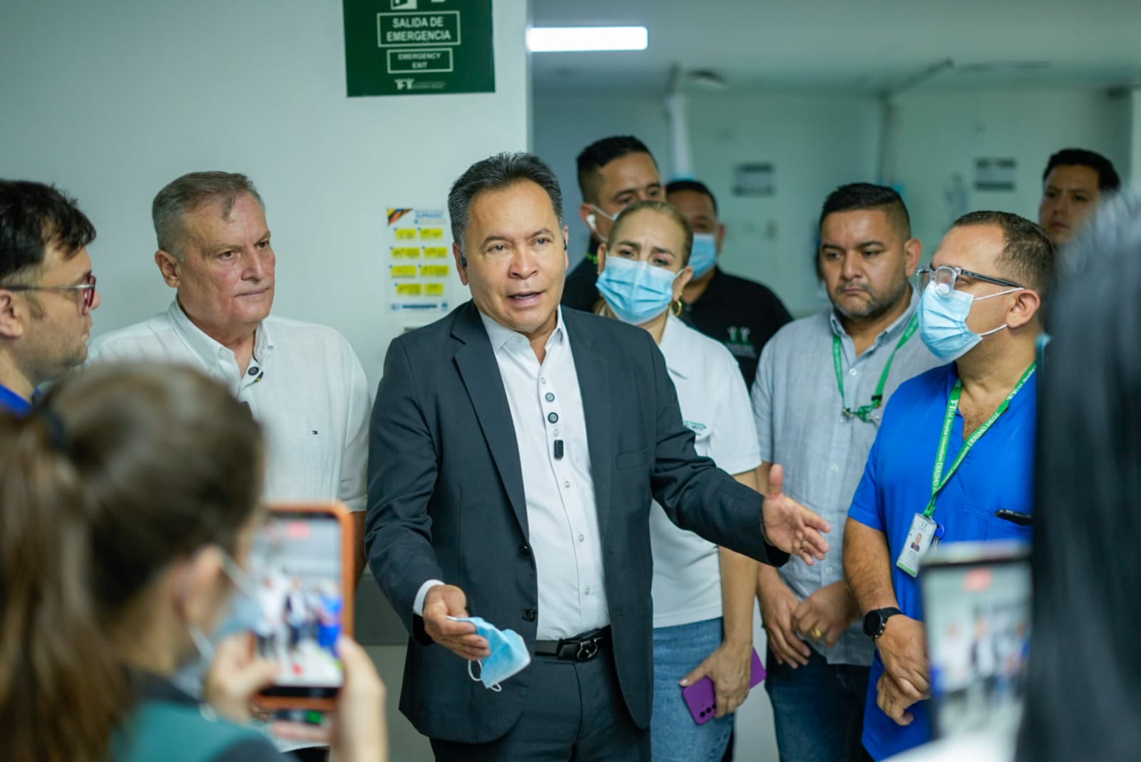 “Entre todos podemos recuperar el sistema de salud del país”: gobernador William Villamizar